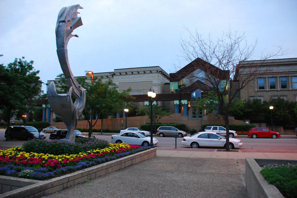 The exterior of the Cedar Rapids Museum of Art