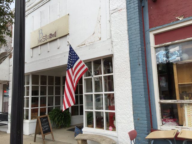 Antique shop storefronts in Walnut