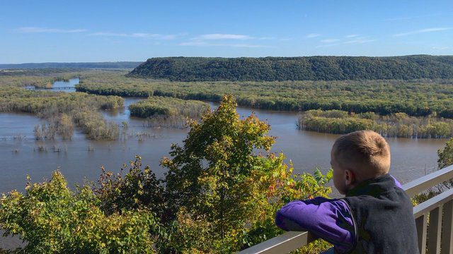 A scenic outlook at Pikes Peak State Park in Iowa