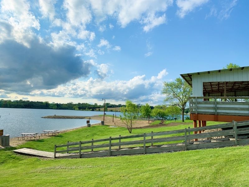 A beach and picnic area at Lake Icaria