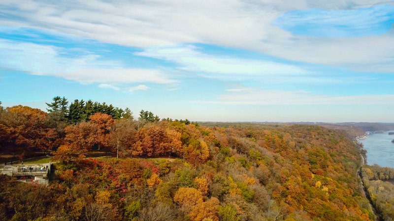 Pikes Peak State Park in the fall