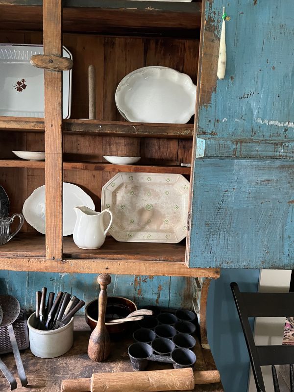 Kitchen items and utensils at the Hitchcock House