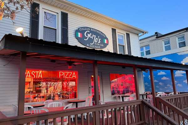 The exterior of GeJo's On The Lake, an Italian restaurant in Clear Lake, Iowa