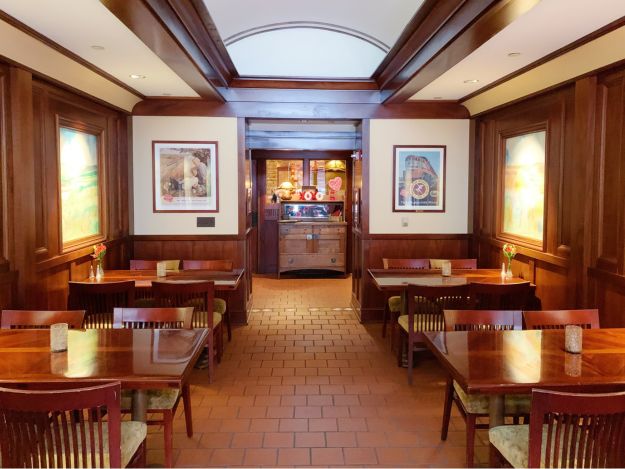 A dining room inside Hotel Pattee